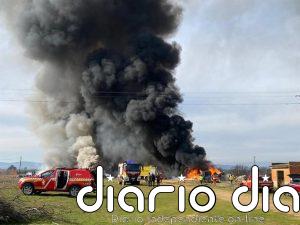 Activado el nivel 1 de emergencias por el incendio en La Bañeza (León) con posible afección a la población