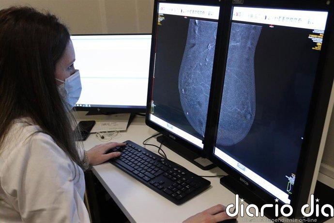 Adelante pide a Moreno que "sensibilidad y lágrimas" las vuelque con mamografías cuando "pasa página en modo electoral"