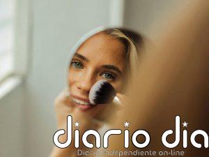 Adiós al exceso, hola a la autenticidad: una experta nos da las claves del maquillaje que luciremos esta primavera