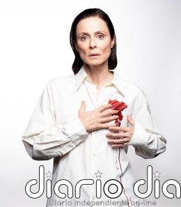 Aitana Sánchez-Gijón regresa a 'Malquerida', su obra debut y entona el 'No a la guerra': "Estamos en manos del caos"