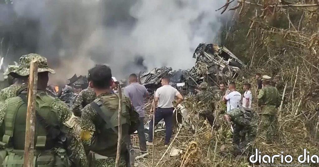 Al menos 66 soldados fallecen al estrellarse un avión militar en Colombia