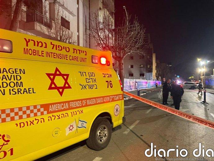 Al menos un muerto y dos heridos por un ataque de Irán contra el centro de Israel