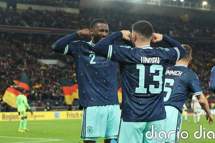 Alemania suda para derrotar a Ghana