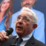 Álvaro Uribe acusa a Petro y Cepeda de instigar el asesinato del precandidato presidencial colombiano Miguel Uribe