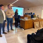 Andratx acoge una conferencia sobre el presente y el futuro de la almendra mallorquina