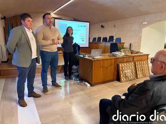 Andratx acoge una conferencia sobre el presente y el futuro de la almendra mallorquina