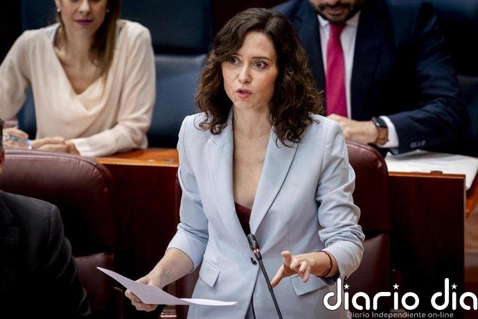 Ayuso reprocha a Vox sus "propuestas de barra de discoteca" y estar cerca del "totalitarismo de la izquierda"