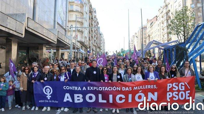 Besteiro carga contra los "bulos" de la derecha sobre el feminismo y reivindica el movimiento: "Es la solución"