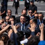 Bolsonaro recibe el alta hospitalaria este viernes dos semanas después tras concederle el arresto domiciliario