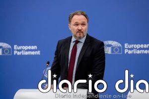 Bruselas insta a los países de la UE a iniciar el llenado de reservas de gas de cara al próximo invierno