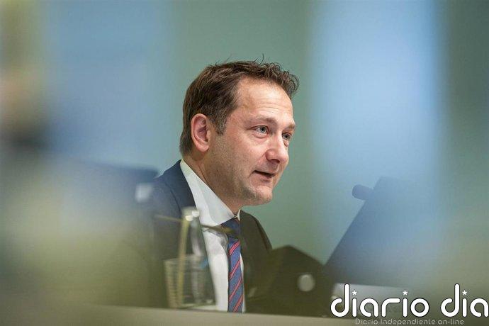 Bruselas prepara un plan sobre fertilizantes y convoca de urgencia al sector ante el alza de costes agrarios