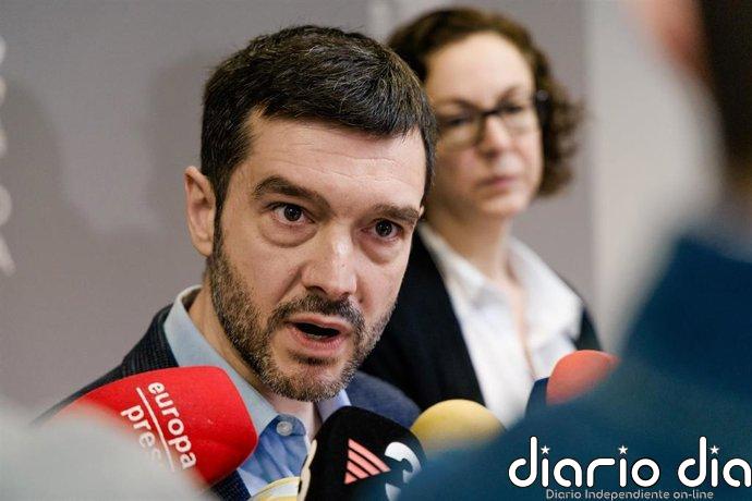 Bustinduy pide "presión por tierra, mar y aire" para aprobar la prórroga de alquileres y ofrece a Junts negociar