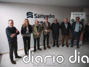 Capellán destaca la apuesta por innovación constante de Cerámica Sampedro para ser referencia nacional en construcción