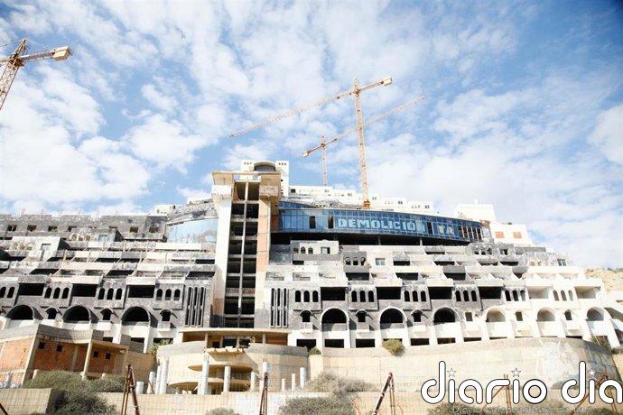 Carboneras envía al Consultivo la propuesta que aboca la licencia de obras del Algarrobico a su nulidad