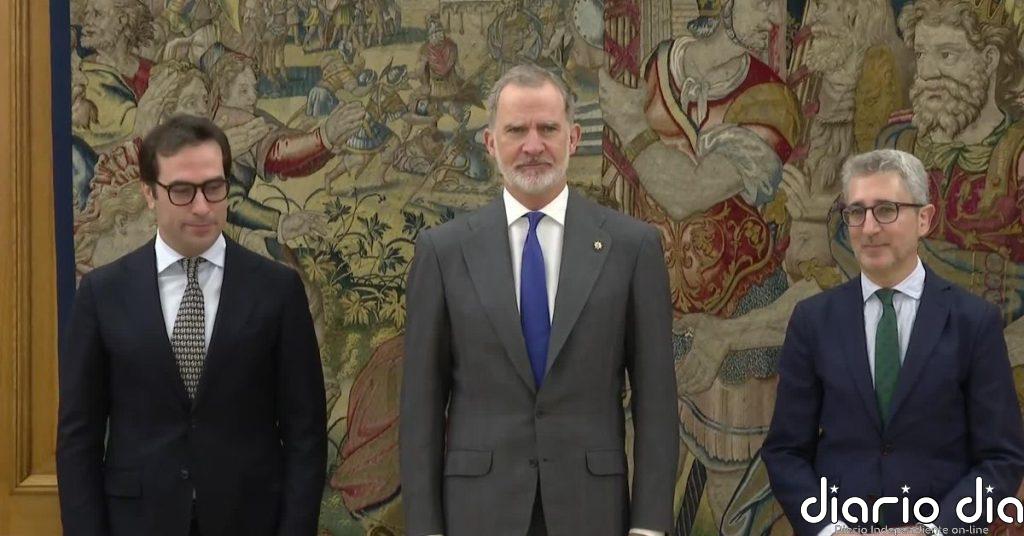 Carlos Cuerpo y Arcadi España prometen sus cargos ante el rey en la Zarzuela