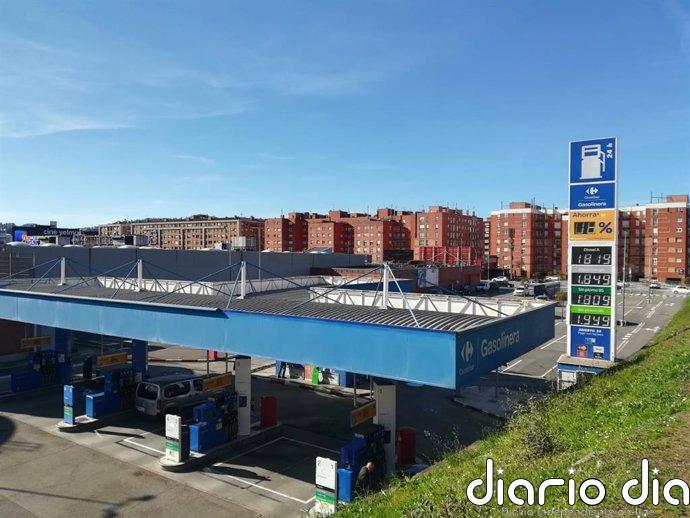 Carrefour se suma a los descuentos en carburantes con una rebaja del 10% a sus clientes