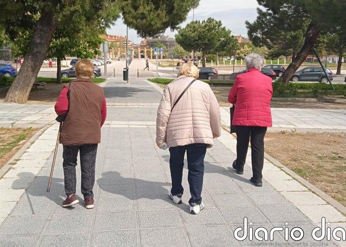CEOMA celebra la comisión interministerial para cuidados de larga duración, pero pide incluir a asociaciones de mayores