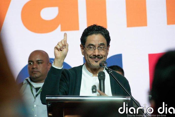 Cepeda lidera las encuestas a dos meses de las elecciones presdienciales en Colombia