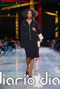 Chanel se abre paso en la Paris Fashion Week: tweed, tiro bajo y lenceros marcarán tendencia en invierno