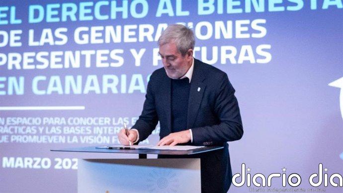 Clavijo rubrica la 'Declaración de Canarias' para garantizar que las políticas protejan a las próximas generaciones
