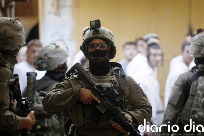 Colonos israelíes matan a tiros a dos palestinos durante un asalto nocturno a una localidad de Cisjordania