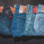 Cómo recoger el dobladillo de los pantalones para que no arrastren sin necesidad de coser