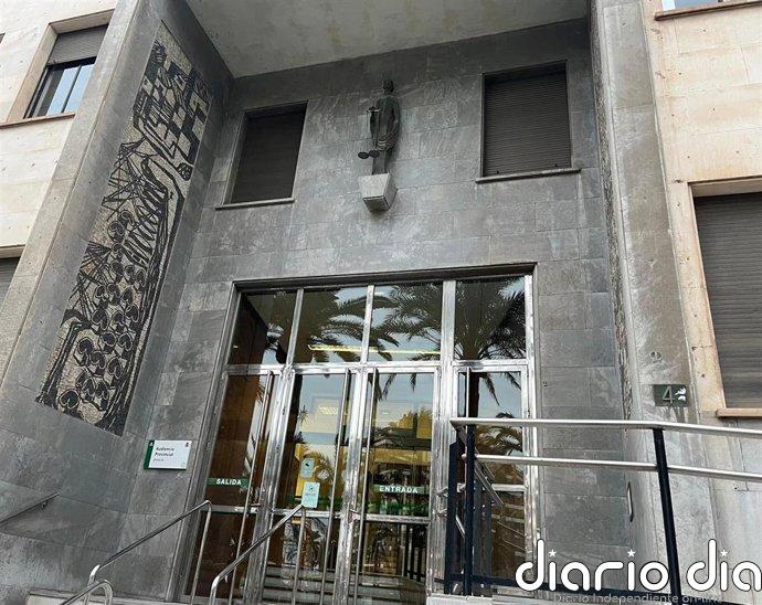 Condenado a cinco años de cárcel en Almería por violar a la compañera de piso de su novia cuando dormía