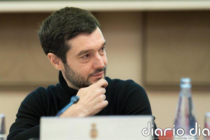 Consumo avisa a 13 fondos e inmobiliarias de que han de aceptar prorrogar alquileres en sus 100.000 viviendas