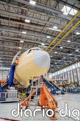 Convocadas concentraciones el 23 de marzo en los centros de trabajo de Airbus y paros parciales el 24 y el 26 Archivo - Vista de la estructura de un avión en el campus de Airbus en Getafe.