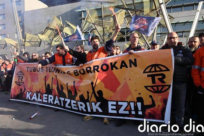 Convocan huelga indefinida en la planta de Tubos Reunidos Amurrio a partir del día 16 de marzo