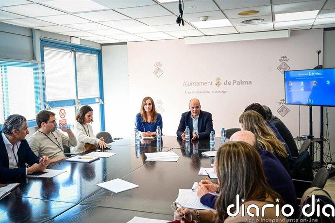 Cort reúne a técnicos municipales, entidades cerfificadoras y colegios profesionales para dar a conoce las ECU