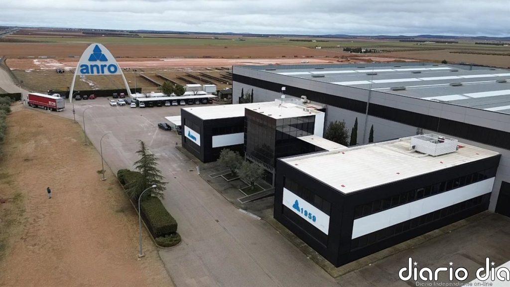 De arreglar aperos de labranza en Tomelloso a construir el Roig Arena: la historia de Anro a lo largo de siete décadas