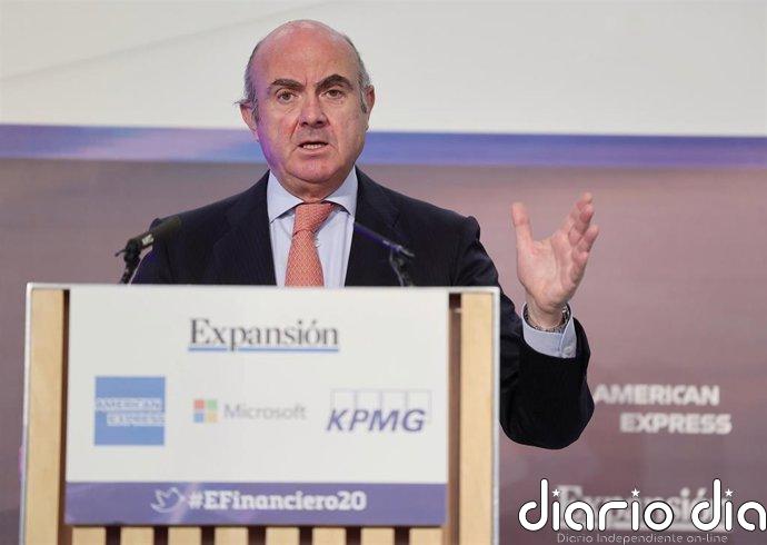 De Guindos constata ya un 'shock' de oferta por la guerra en Oriente Medio, que lastrará el crecimiento