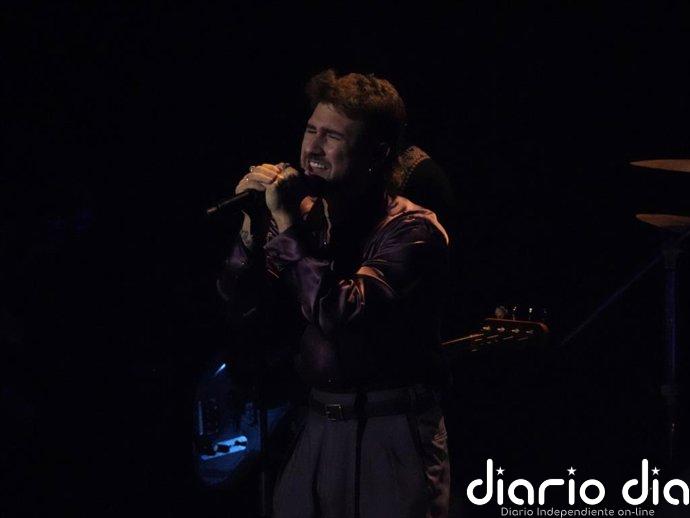 Del vanguardismo de Dani Fernández a las transparencias de Ana Mena: los 'looks' de las actuaciones de los Goya 2026