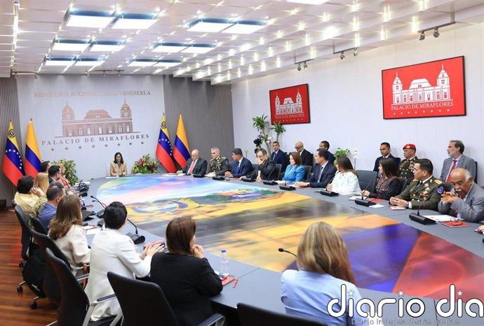 Delcy Rodríguez lidera en Caracas un reunión de alto nivel entre Colombia y Venezuela