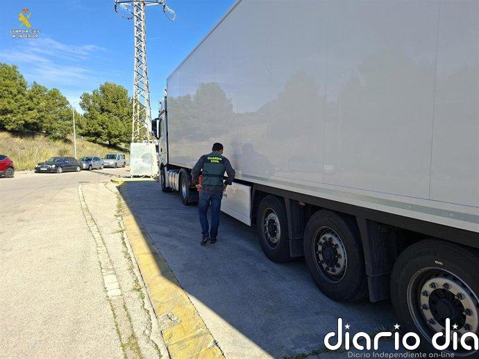Detenido en Gandia por robar un semirremolque frigorífico estacionado en un parking de Xeraco