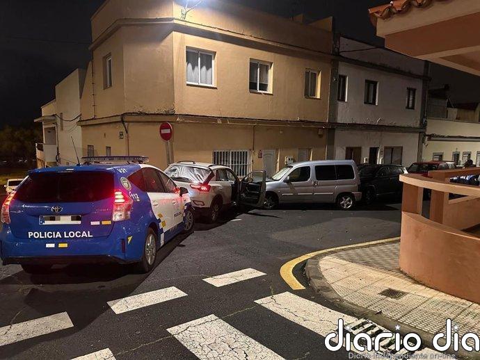 Dos detenidos tras circular a alta velocidad y en sentido contrario por calles de La Laguna con un vehículo robado