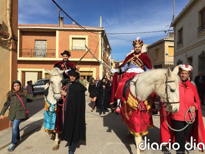 El alcalde de Las Valeras apoya la reivindicación de las mujeres que piden participar en la fiesta de Moros y Cristianos