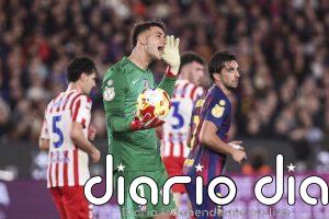 El Atlético frena con sufrimiento al Barça para jugar su 20ª final de Copa