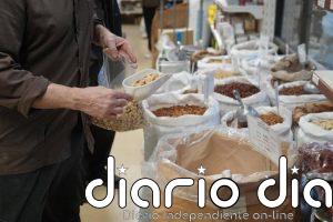 El comercio minorista modera el avance de sus ventas al 2% en febrero pero suma 20 meses de alzas