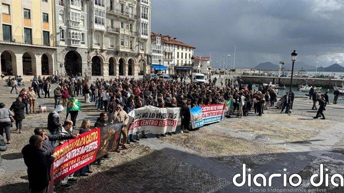 El concejal de Vox en Castro dice que cinco menores migrantes "se han escapado" este domingo del centro de acogida