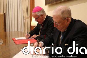 El Consejo de Hermandades de Sevilla renueva por 50 años su acuerdo con la Archidiócesis para seguir en San Gregorio