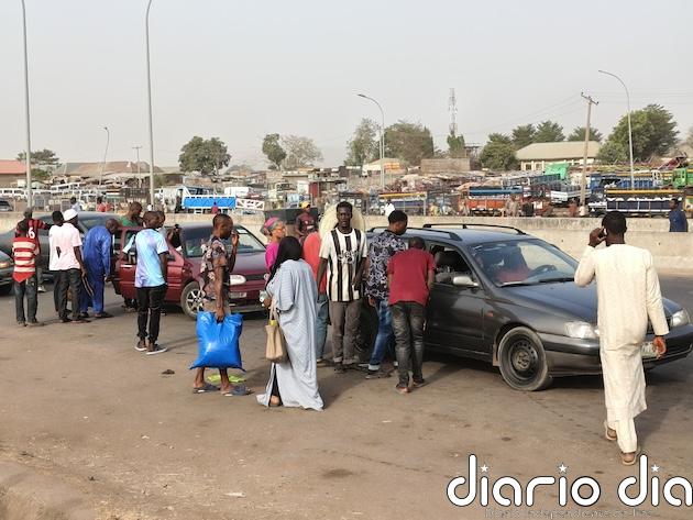 El deficiente transporte público de Nigeria deja a los pasajeros a merced de los ladrones