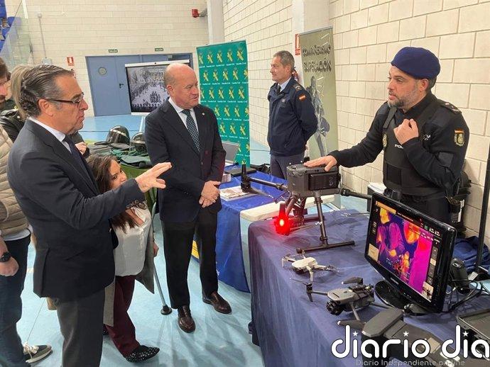 El delegado de Desarrollo Educativo lidera la Feria Comarcal de FP celebrada en Antequera (Málaga)