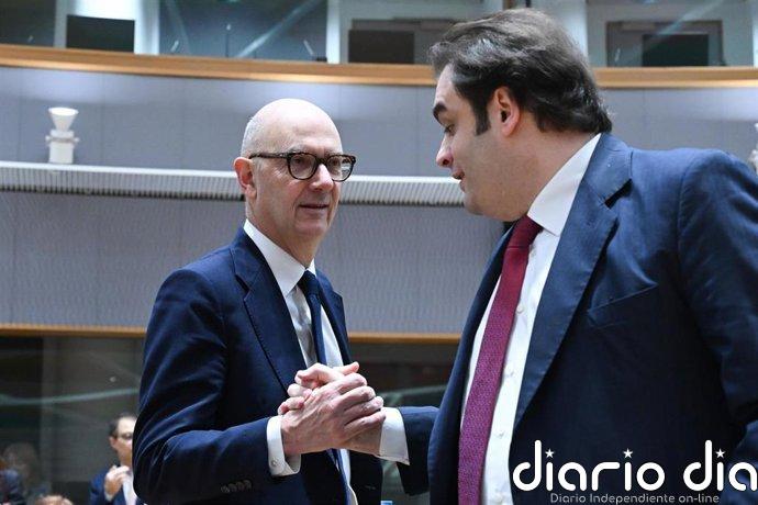 El G7 concluye sin acuerdo sobre liberar conjuntamente reservas de petróleo: "No estamos aún ahí"