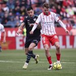 El Girona castiga al Athletic y el colista Oviedo aturulla al Valencia