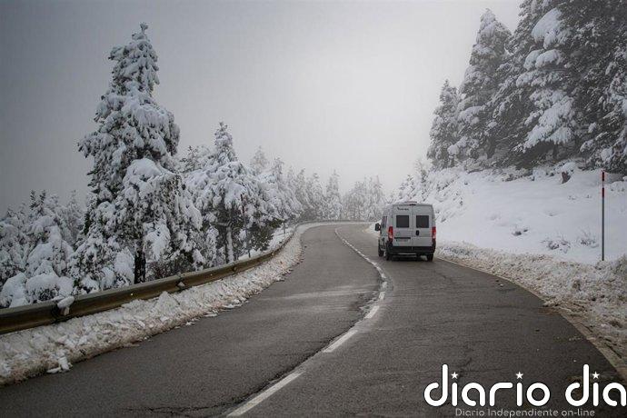 El Gobierno activa 152 equipos quitanieves y fundentes por el aviso de nieve en Catalunya