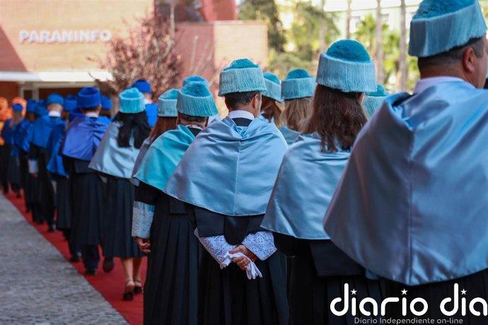 El Gobierno defiende que el incremento del presupuesto para becas "garantiza" la igualdad de oportunidades en Andalucía