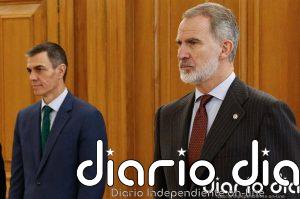 El Gobierno suscribe "al 100%" las palabras de Felipe VI y acusa a Feijóo de "negar la historia"
