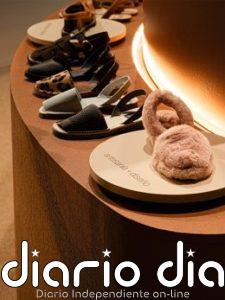 El Govern promociona unas 'porqueres', 'avarqueres' y 'espardenyes' reinterpretadas en la Mercedes-Benz Fashion Week